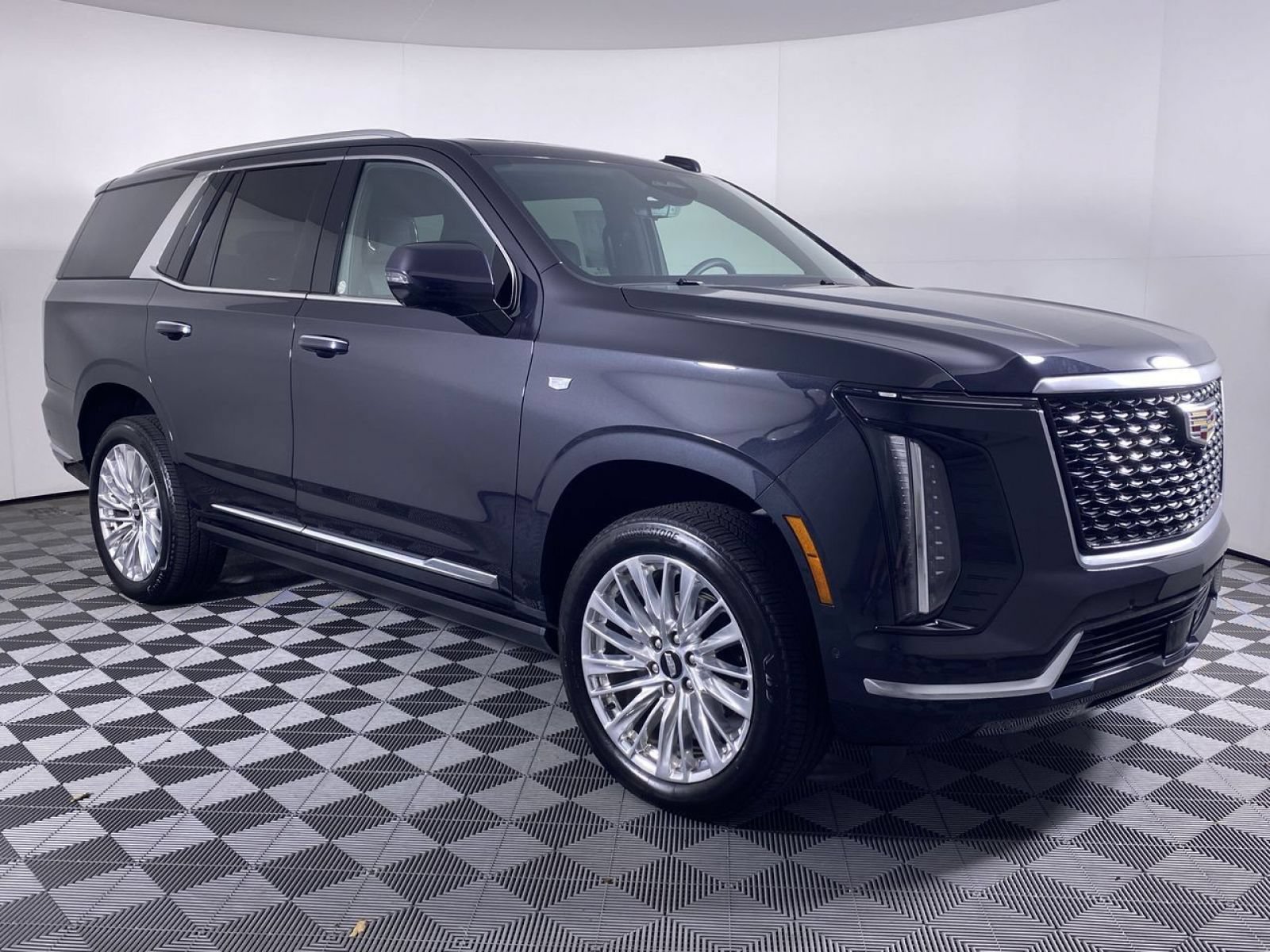 Certified 2026 Cadillac Escalade Luxury AWD/4WD image 23