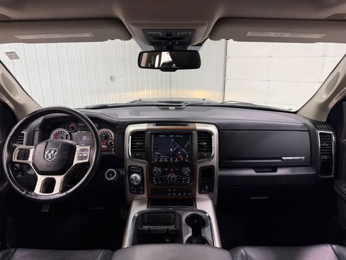 Used 2018 RAM 1500 Laramie w/ Convenience Group AWD/4WD image 13