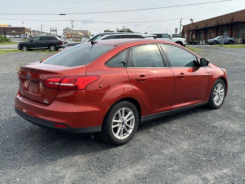 Used 2018 Ford Focus SE FWD image 8