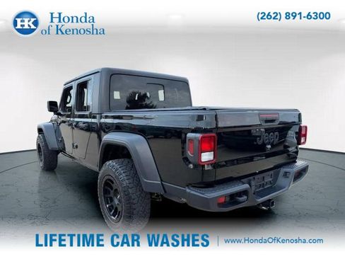 Used 2020 Jeep Gladiator Sport w/ Technology Group image 4