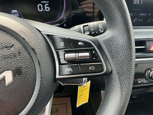 Certified 2024 Kia Seltos LX AWD/4WD image 18