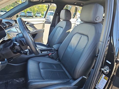 Used 2022 Audi Q3 2.0T Premium Plus w/ Premium Plus Package image 15