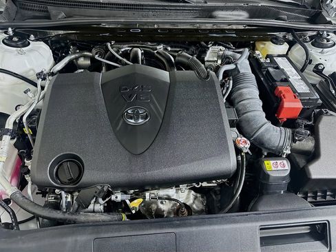 Used 2022 Toyota Avalon XLE image 29