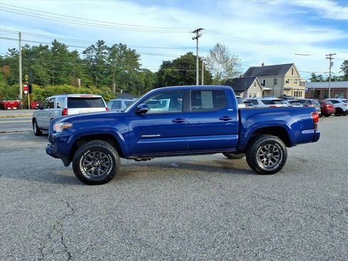Used 2023 Toyota Tacoma SR5 image 8