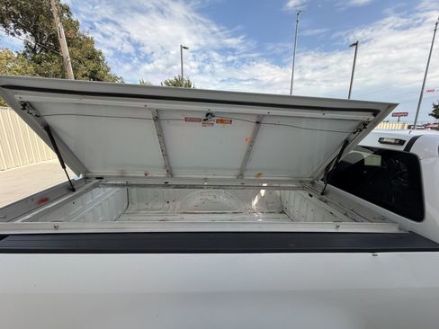 Used 2022 Chevrolet Colorado LT w/ Fleet Safety Package RWD image 28