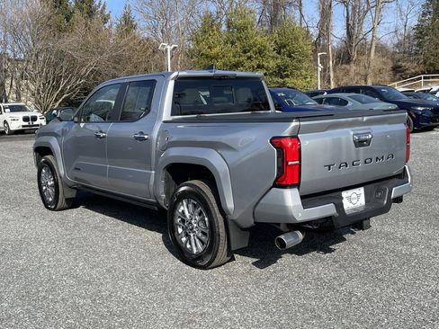 Used 2024 Toyota Tacoma Limited w/ Limited Package (LT) image 6
