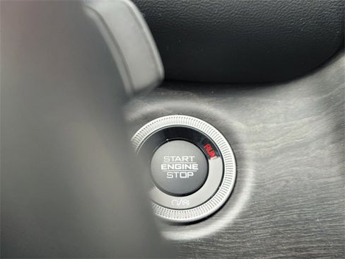 Used 2022 Jeep Grand Cherokee L Limited image 26