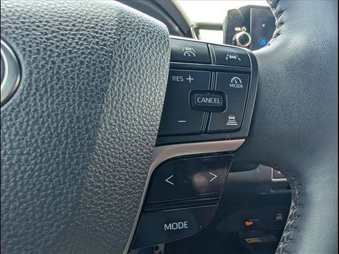 Used 2025 Toyota Camry XSE AWD/4WD image 17