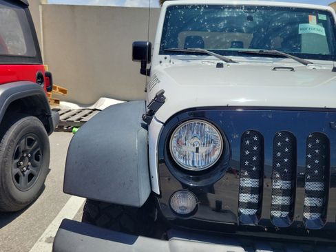 Used 2015 Jeep Wrangler Sport AWD/4WD image 6