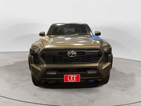 New 2026 Toyota Tacoma TRD Off-Road AWD/4WD image 8