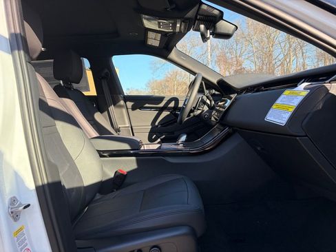 New 2026 Land Rover Range Rover Evoque Dynamic SE AWD/4WD image 15