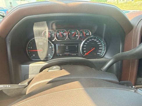 Used 2016 Chevrolet Silverado 2500 High Country w/ High Country Premium Package AWD/4WD image 18