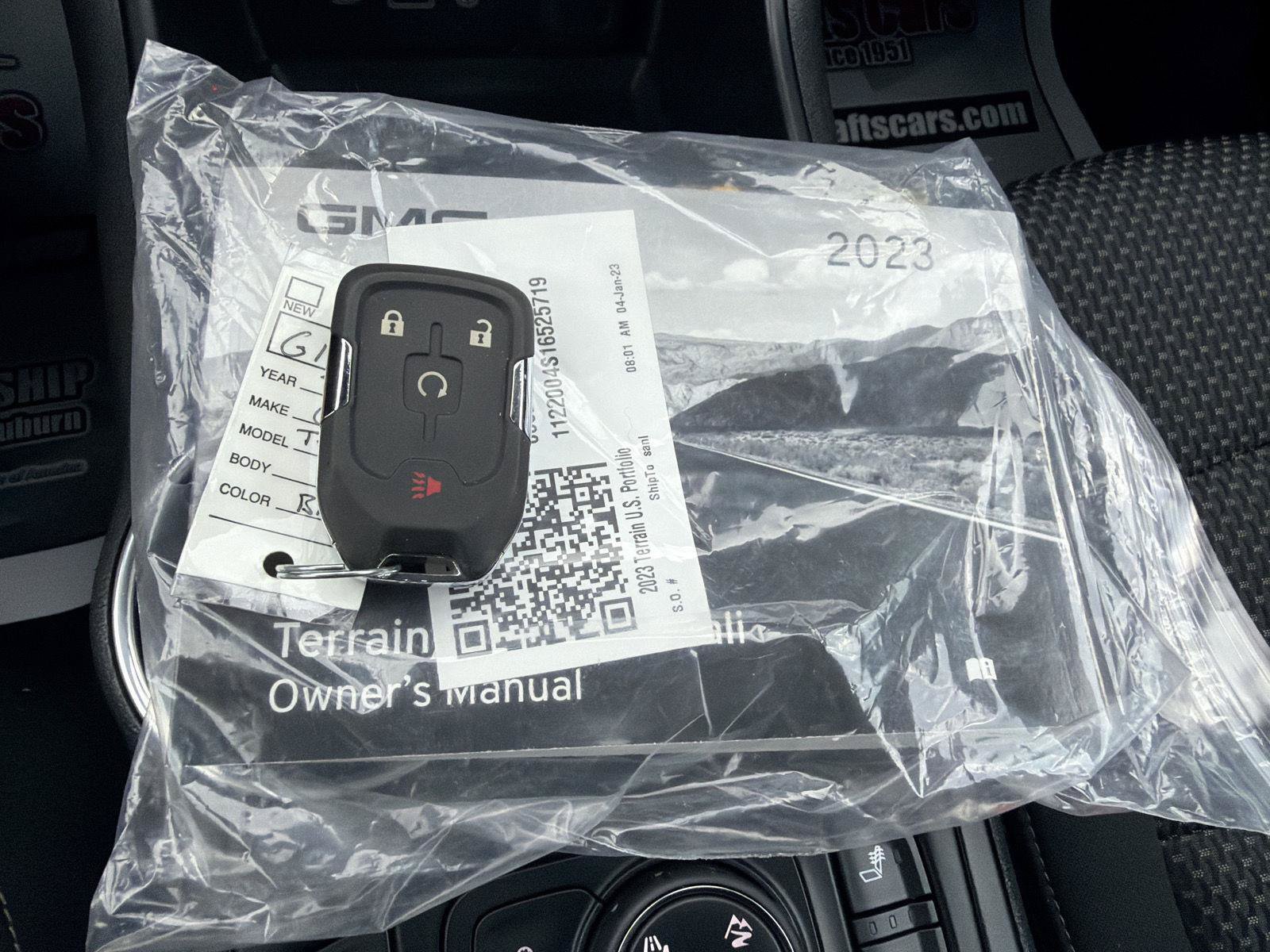 Used 2023 GMC Terrain SLE w/ Driver Convenience Package AWD/4WD image 21