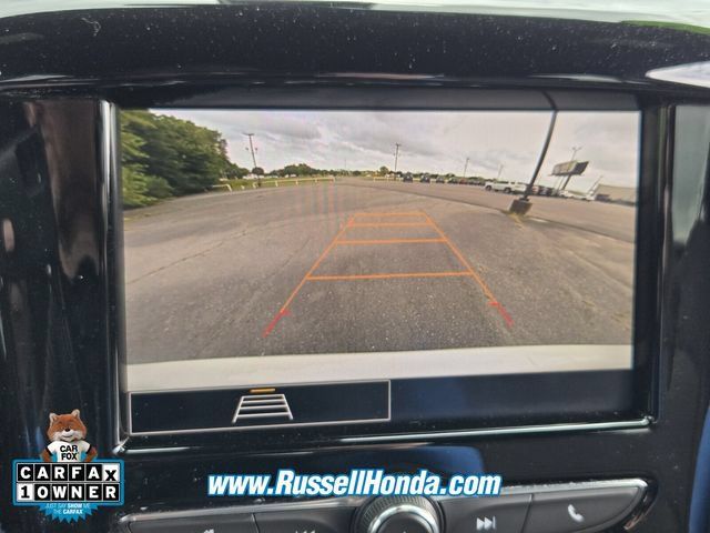 Used 2023 Chevrolet Traverse LT FWD image 17