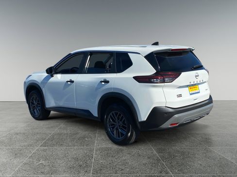 Used 2023 Nissan Rogue S AWD/4WD image 3