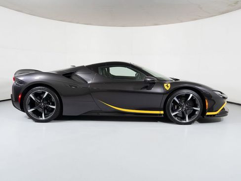 Used 2022 Ferrari SF90 Spider AWD/4WD image 20