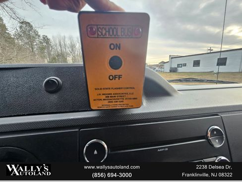 Used 2014 Ford E-250 and Econoline 250 w/ Power Group image 12