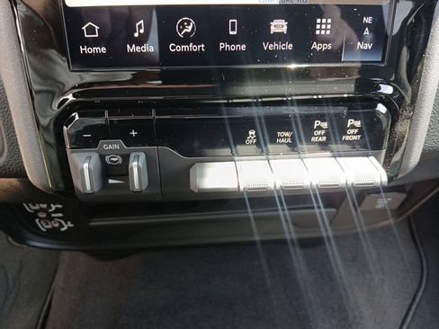 New 2026 RAM 2500 Tradesman AWD/4WD image 38