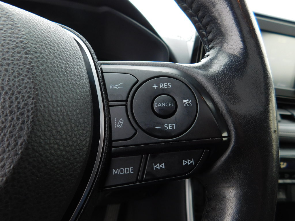 Used 2019 Toyota RAV4 XLE Premium w/ Cold Weather Package AWD/4WD image 26