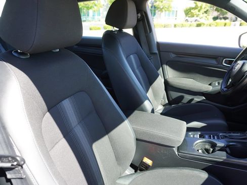 Used 2022 Honda Civic Sport image 15