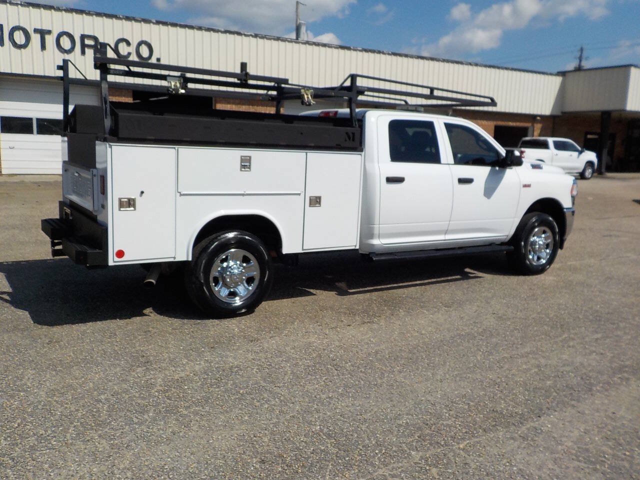 Used 2021 RAM 2500 Tradesman w/ Chrome Appearance Group AWD/4WD image 6