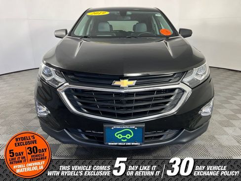 Used 2019 Chevrolet Equinox LS w/ LS Convenience Package FWD image 11