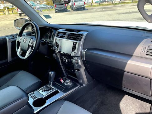 Used 2024 Toyota 4Runner SR5 Premium image 21
