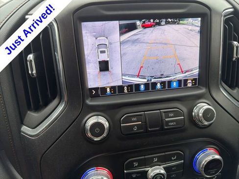Used 2022 GMC Sierra 1500 AT4 w/ AT4 Premium Package AWD/4WD image 19