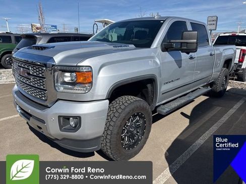 Used 2019 GMC Sierra 3500 Denali w/ Duramax Plus Package image 4
