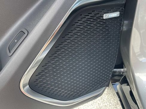 New 2026 Chevrolet Traverse RS image 19