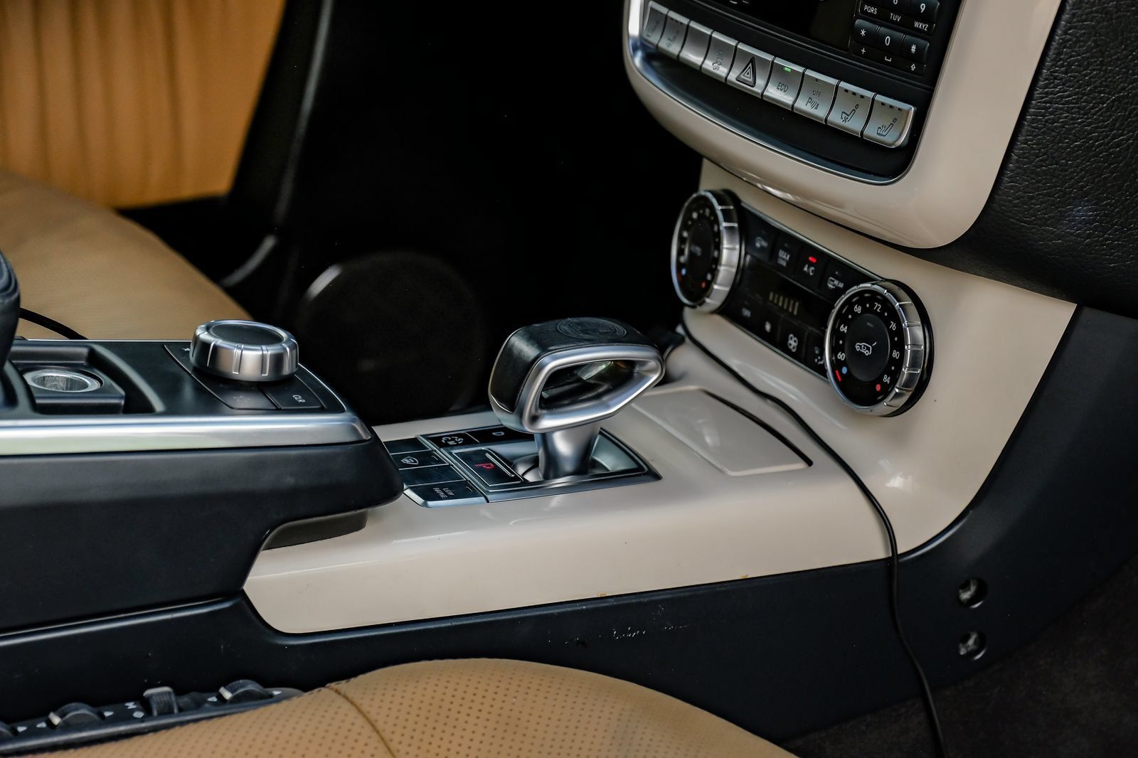 Used 2013 Mercedes-Benz G 63 AMG 4MATIC image 23