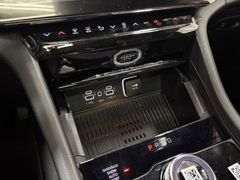 New 2026 Jeep Grand Cherokee L Limited AWD/4WD image 17