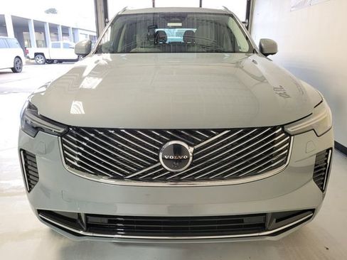 New 2026 Volvo XC90 B6 Ultra w/ Protection Package AWD/4WD image 4