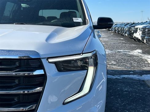 New 2026 GMC Acadia Elevation image 10