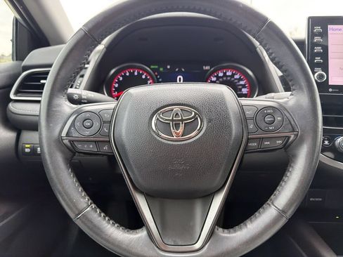 Used 2022 Toyota Camry XSE FWD image 24