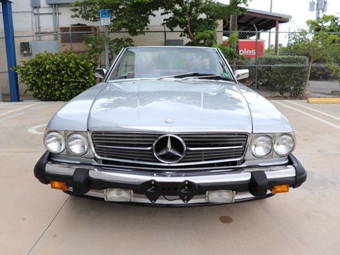 Used 1987 Mercedes-Benz 560 SL image 5