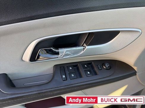 Used 2010 Chevrolet Equinox LS image 27