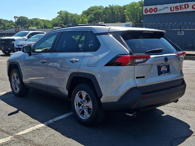 Certified 2022 Toyota RAV4 XLE AWD/4WD image 3