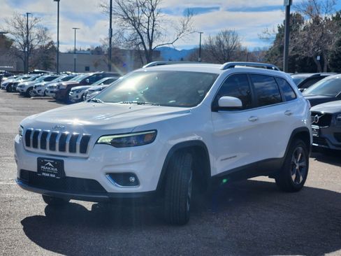 Used 2019 Jeep Cherokee Limited image 4