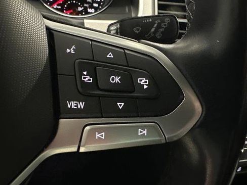 Certified 2020 Volkswagen Atlas Cross Sport SE w/ Panoramic Sunroof Package image 35