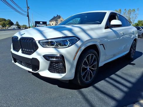 Used 2022 BMW X6 xDrive40i w/ Executive Package image 5