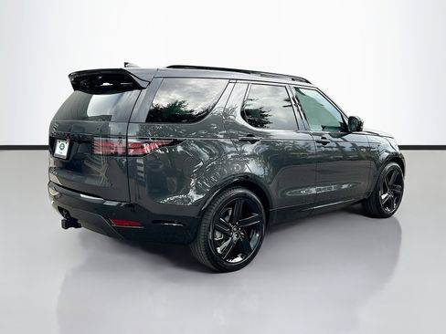 New 2025 Land Rover Discovery Dynamic SE image 4