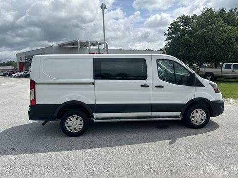 Used 2025 Ford Transit 250 Low Roof w/ Exterior Upgrade Package RWD image 4