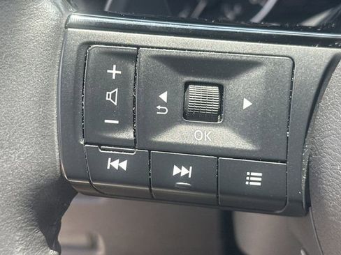 Certified 2023 Nissan Rogue SL FWD image 26