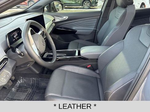 Used 2024 Volkswagen ID.4 Pro S image 9