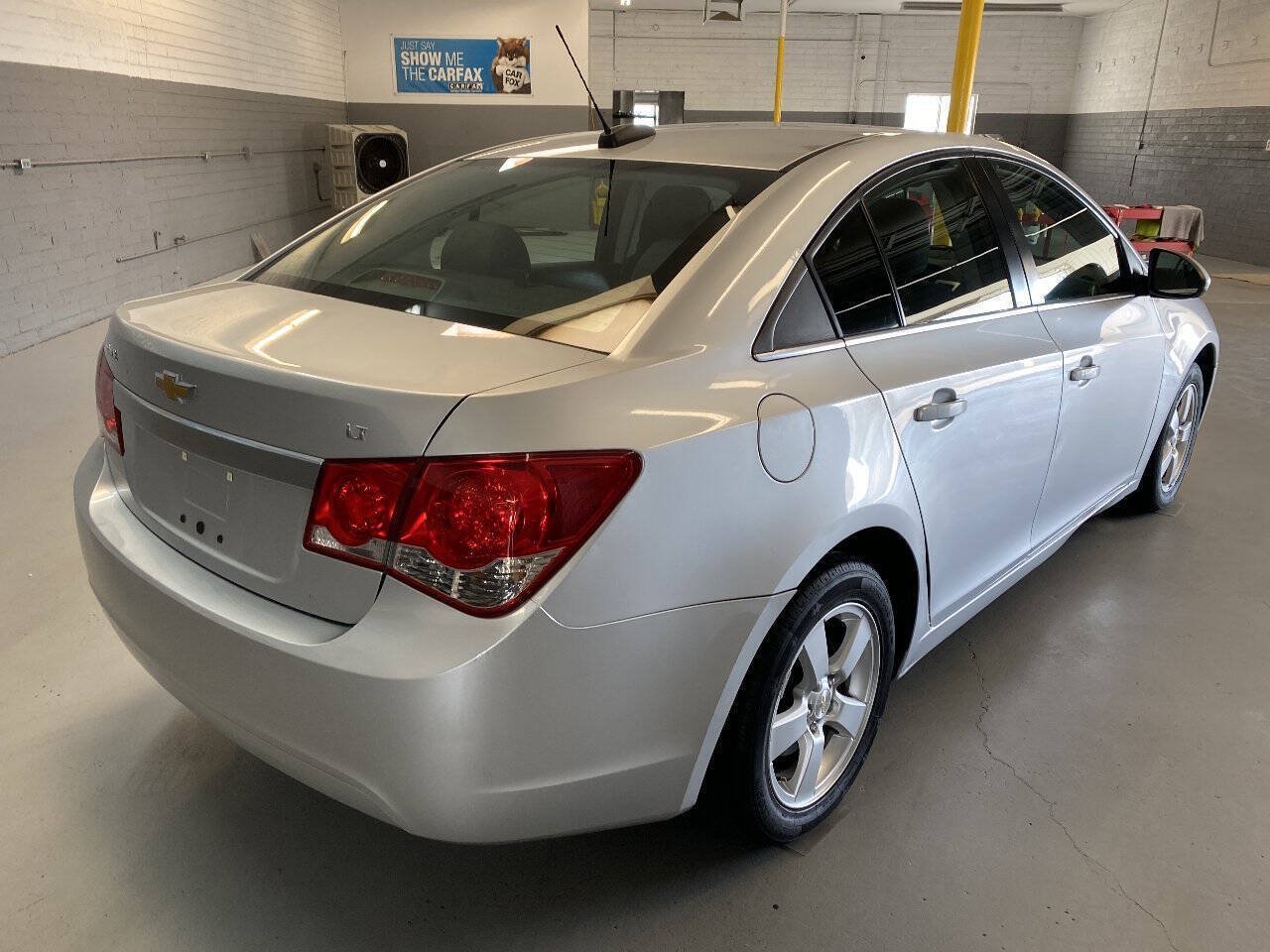 Used 2016 Chevrolet Cruze LT FWD image 6