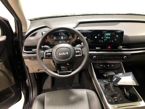 New 2026 Kia Carnival image 27