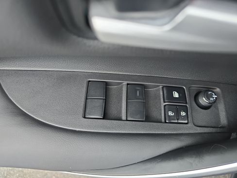 Used 2023 Toyota Corolla SE FWD image 27
