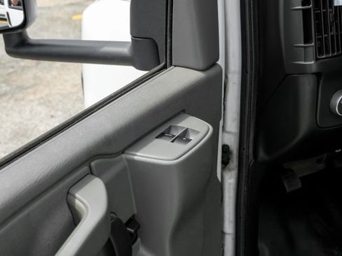 Used 2019 GMC Savana 3500 w/ Power Convenience Package image 30