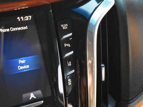 Used 2015 Cadillac Escalade Premium image 29